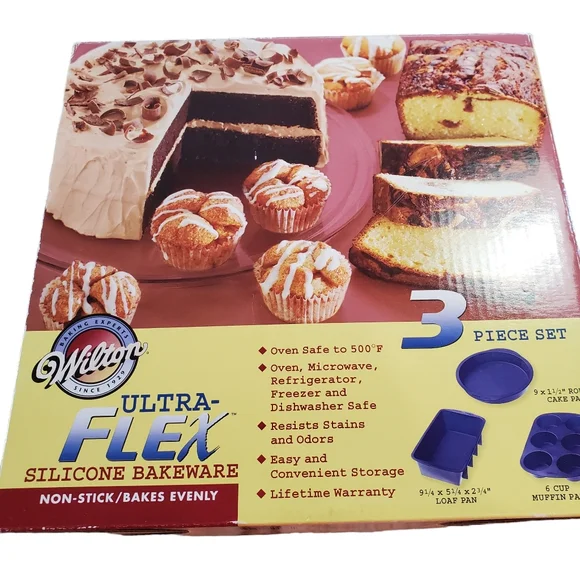 Wilton Silicone Ultra-flex Silicone Bakeware Set Cake Pan, Loaf Pan, Muffin Pan - Picture 5 of 11